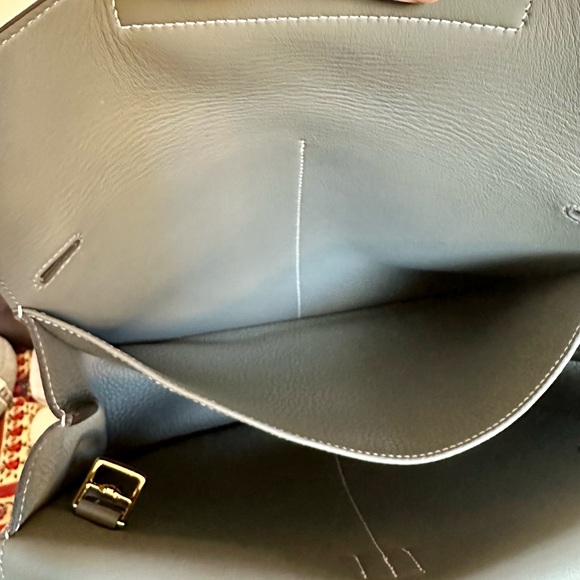 Hermes Halzan 31 - Picture 9 of 16